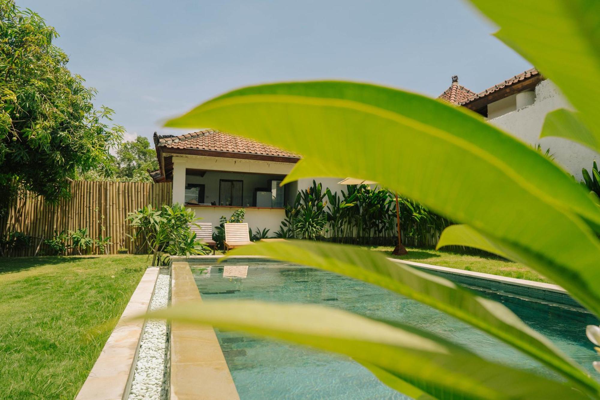 Hotel The Confidential Mandalika Kuta  Exterior foto